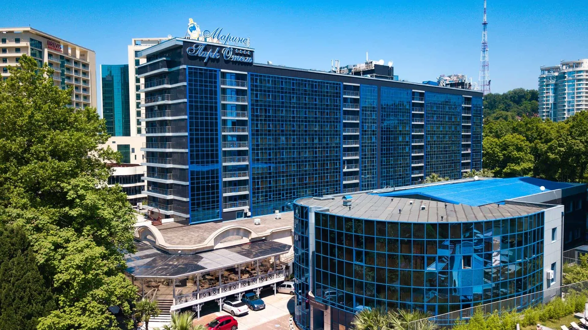 Уединенные поселки с домами и удаленные от магистралей